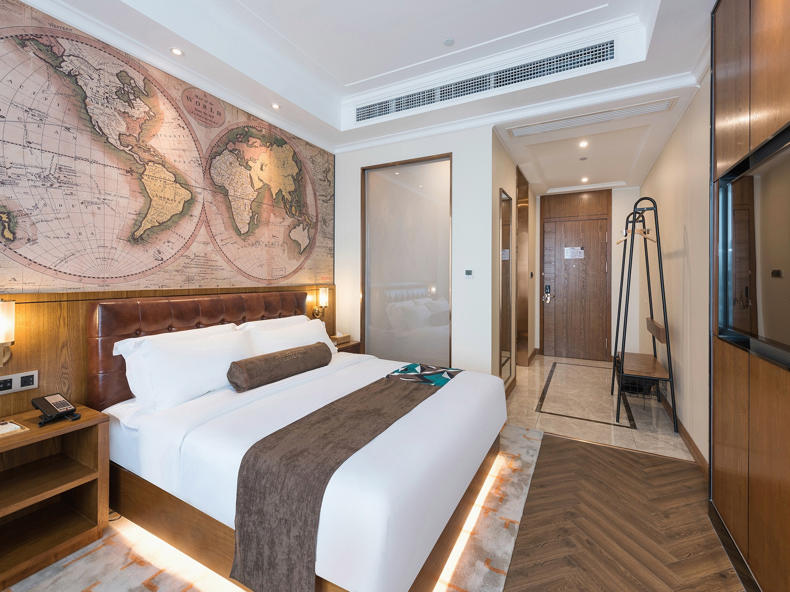 啡凡河景大床房（芝华士沙发+可投屏电视）