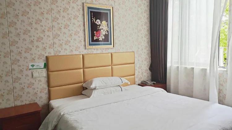 Shell Hotel（上海浦江鎮珠园路）外観