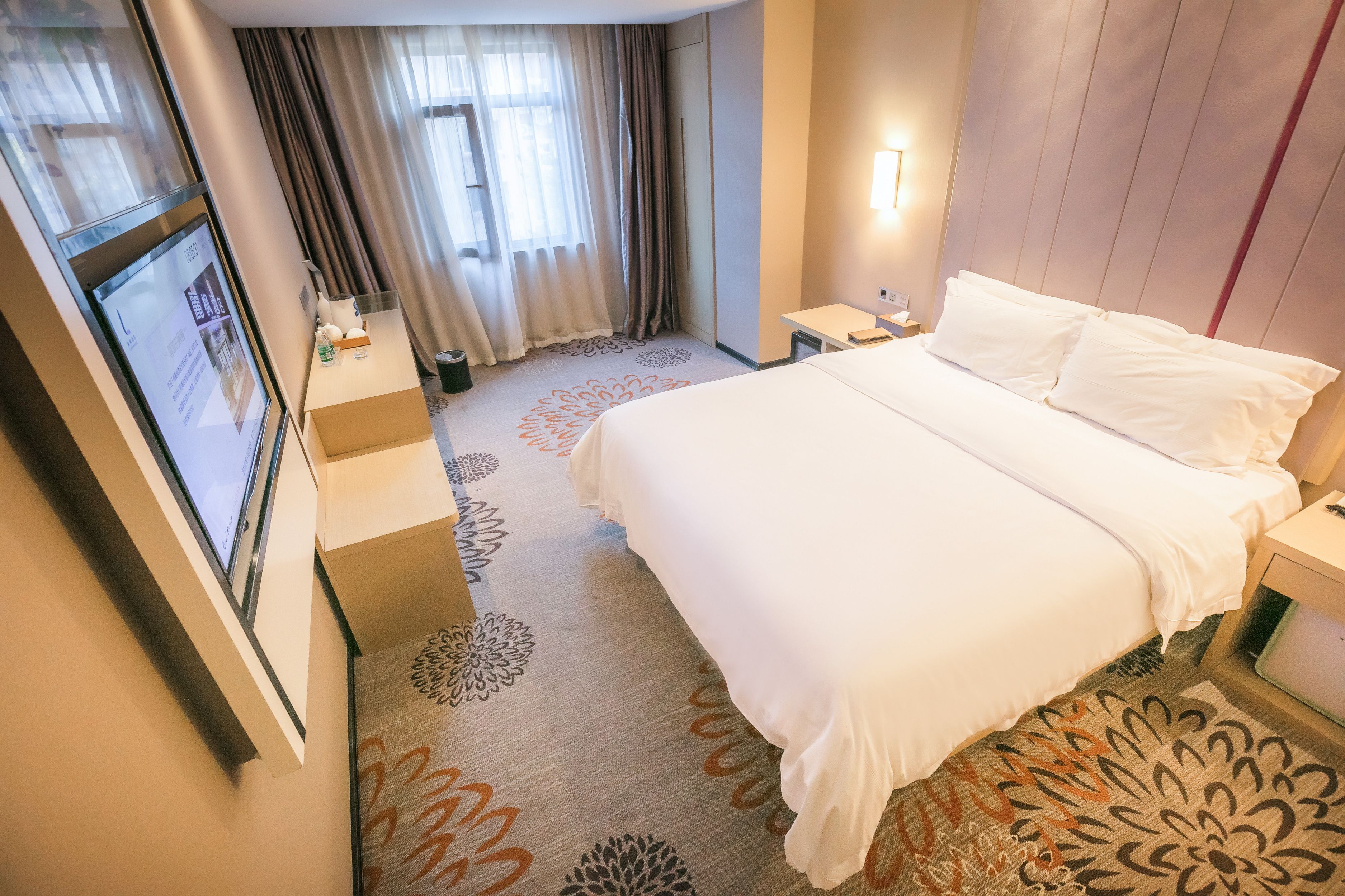 Lily Yue (Dalian Malan Square Liaoning Normal University)Business Single Room