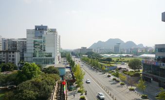Huayi Hotel (Guilin International Convention and Exhibition Center)