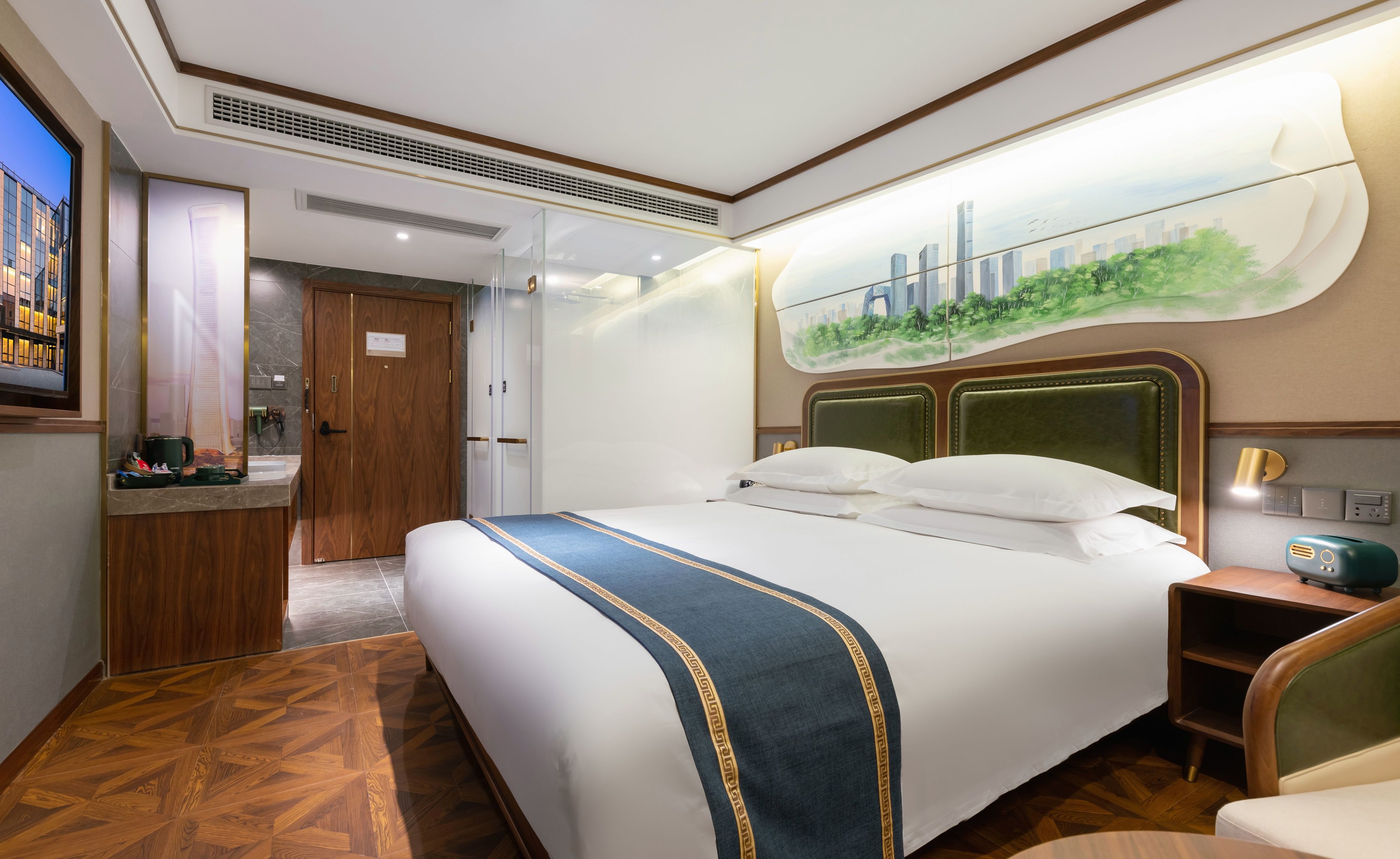 高级商务大床房（深睡记忆枕+零压床垫+智能投屏）