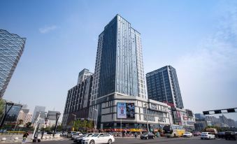Ease Hotel (North Square of Suzhou Railway Station)
