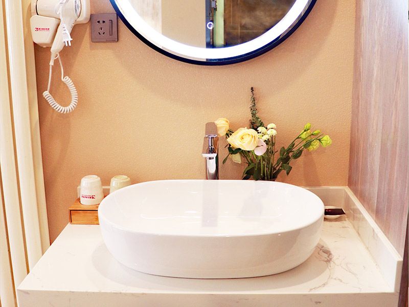 花园尊享大床房