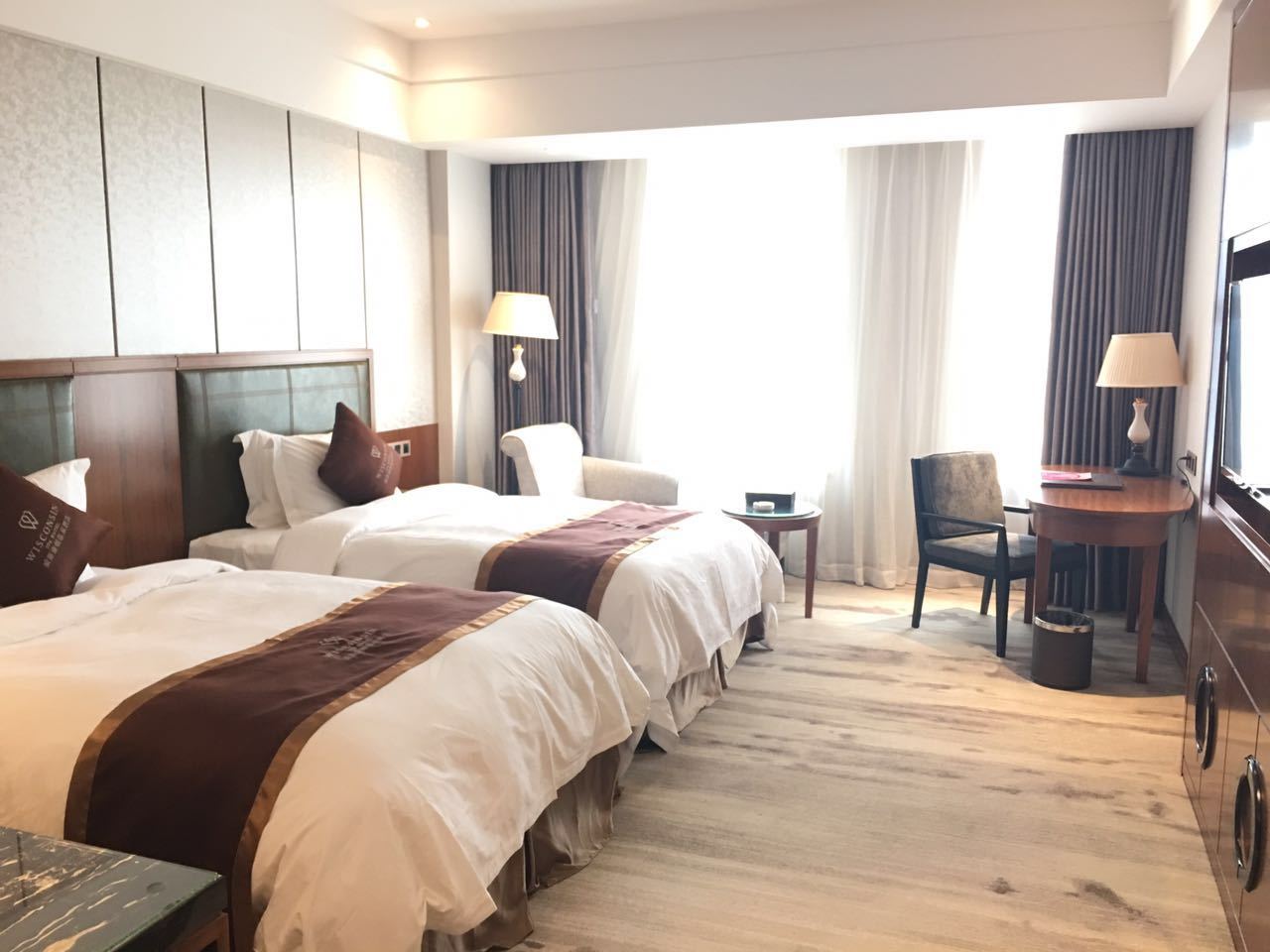 豪华标准间（超大房间+浴缸+智能马桶）