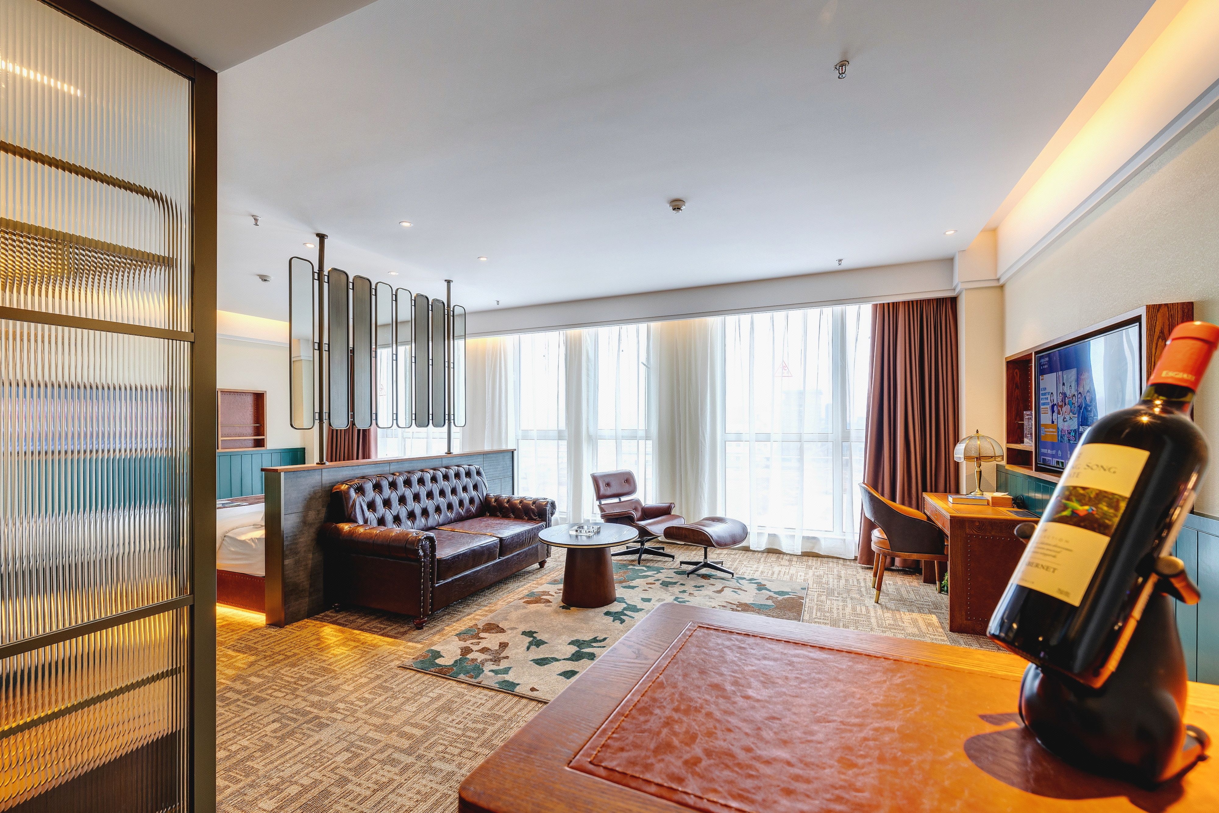 至尊浪漫红酒大床房