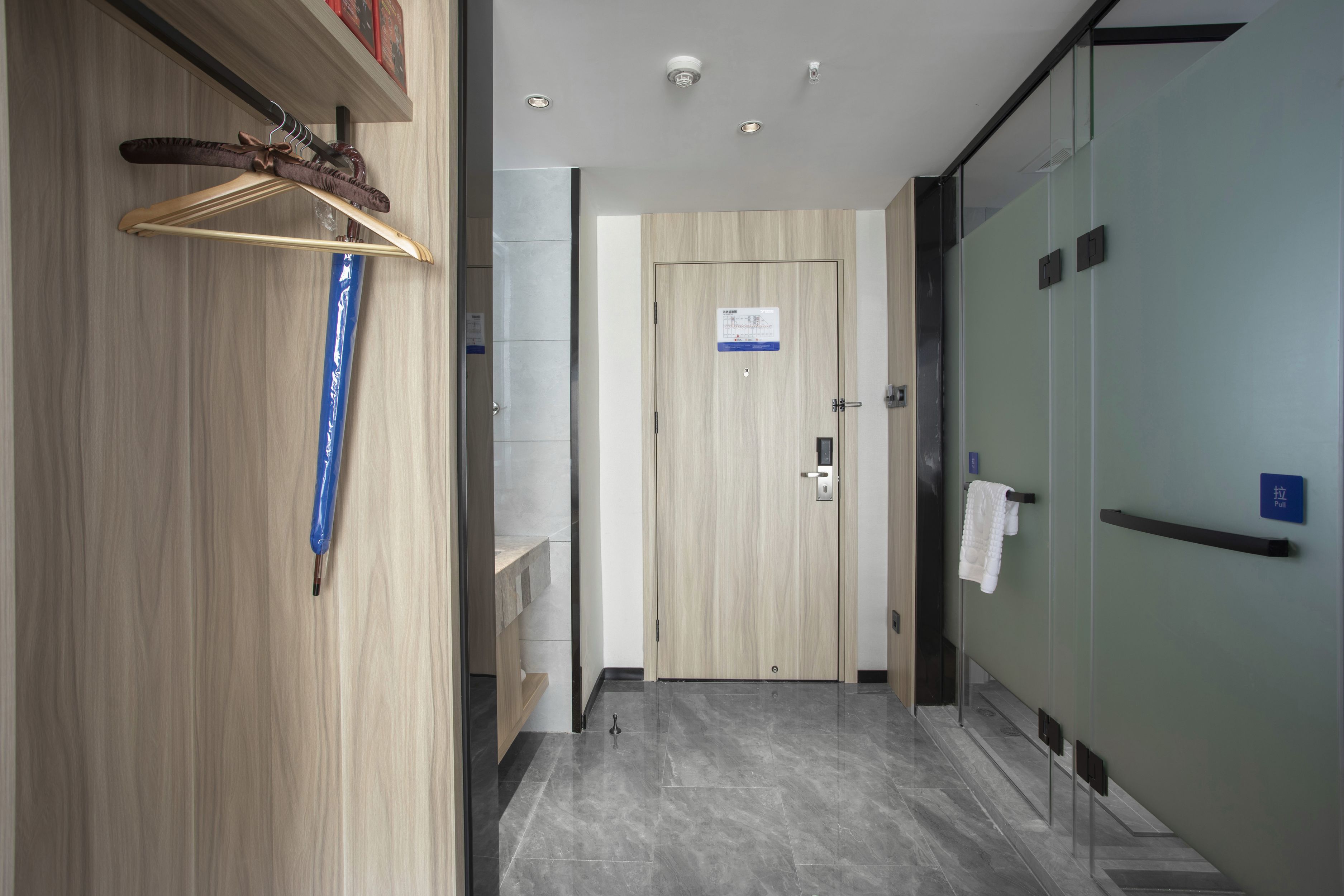 豪华双床房（智能客控-落地窗）