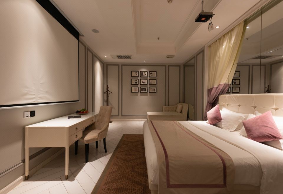 Featured Simple Room (Double bed)