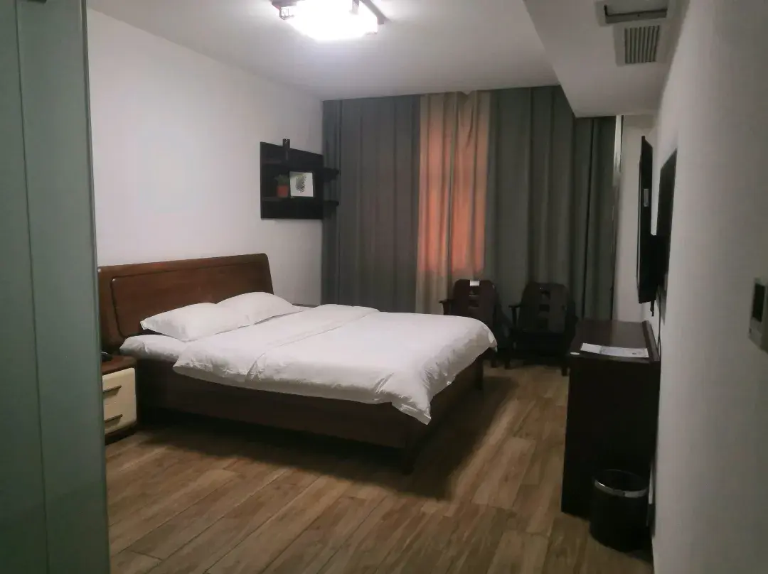 Jiaozuo Hehe Hotel - 자오쭤 시