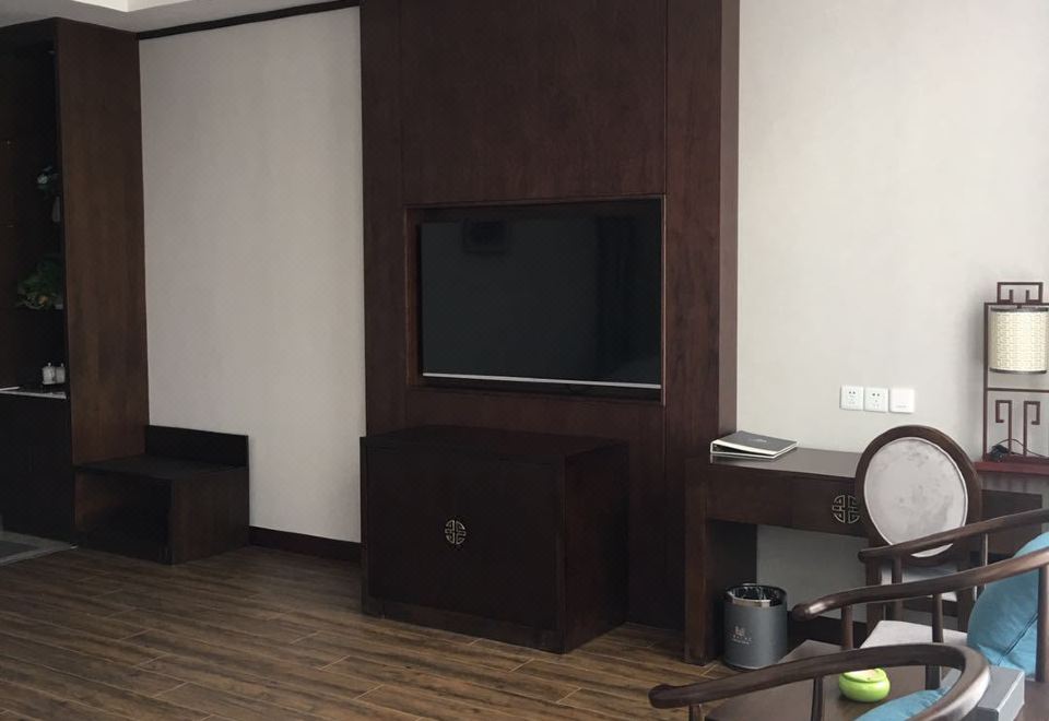 Wanbo Holiday HotelDeluxe Suite (Smart Home System)