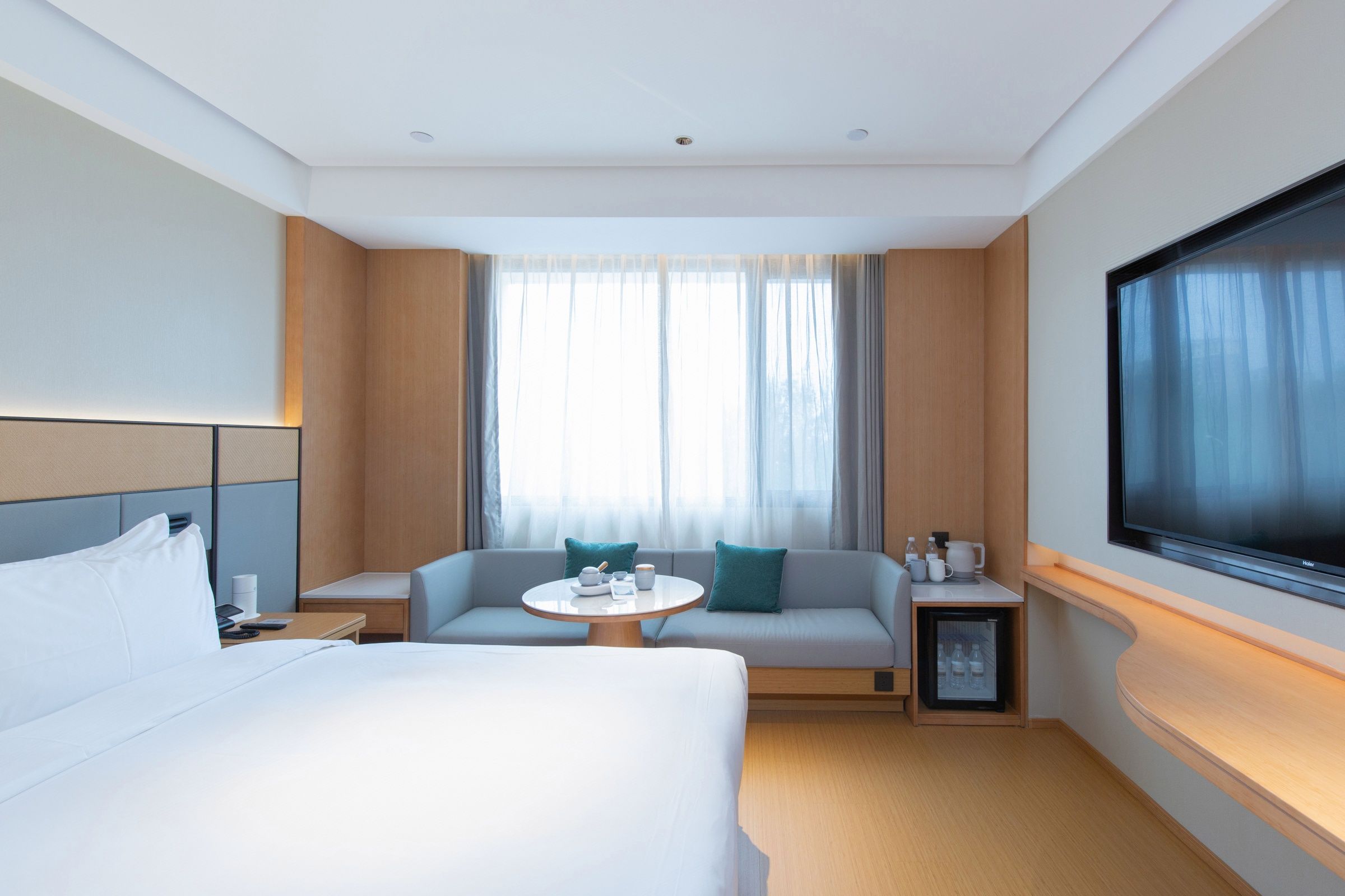 高级大床房（独立空调+投屏+冰箱+智能马桶）