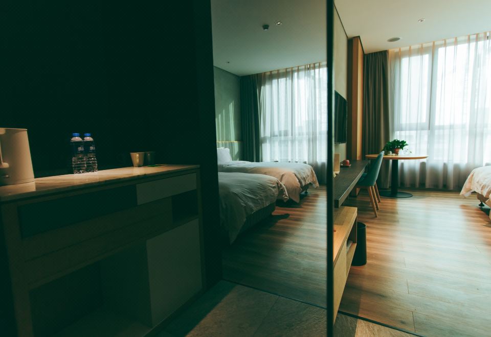 精緻雙床房（金可兒護脊床墊+乾濕三分離區+康乃馨星級布草）