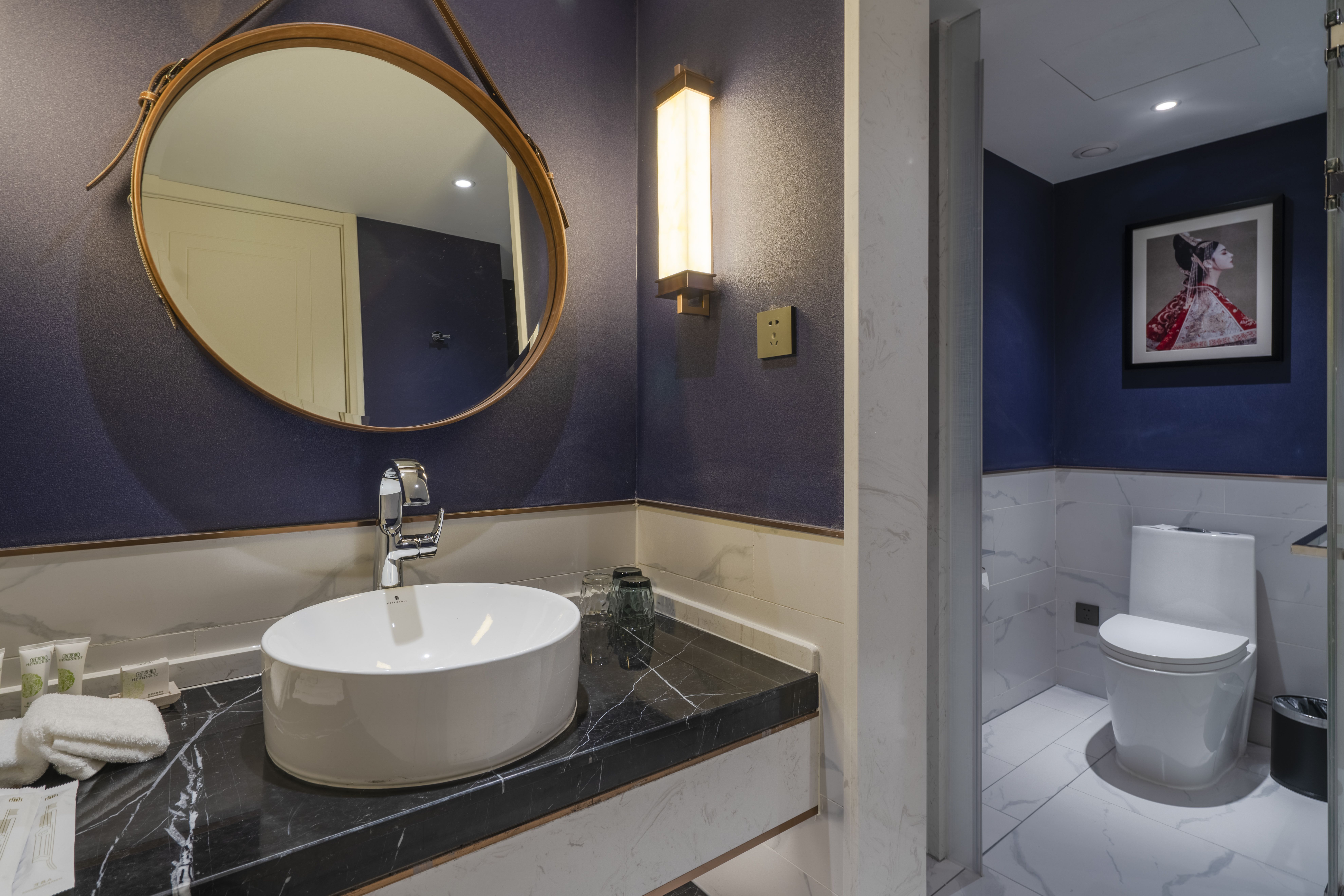 温馨家庭房（清凉小冰箱+空气净化器+零压舒眠床垫）