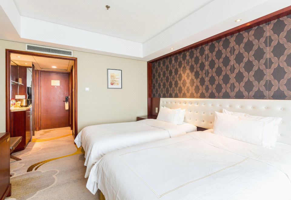 臻选湖景双床房