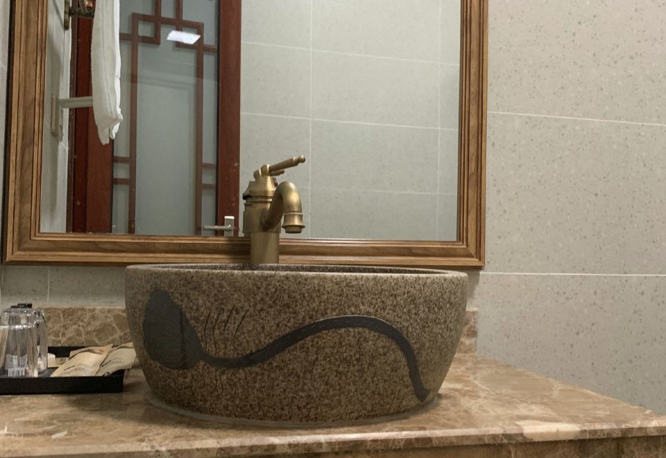 Xinlongmen GuesthouseChinese-Style Room (Tatami)