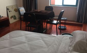 City Home Hotel (Hexian Poor Room Plaza Branch)