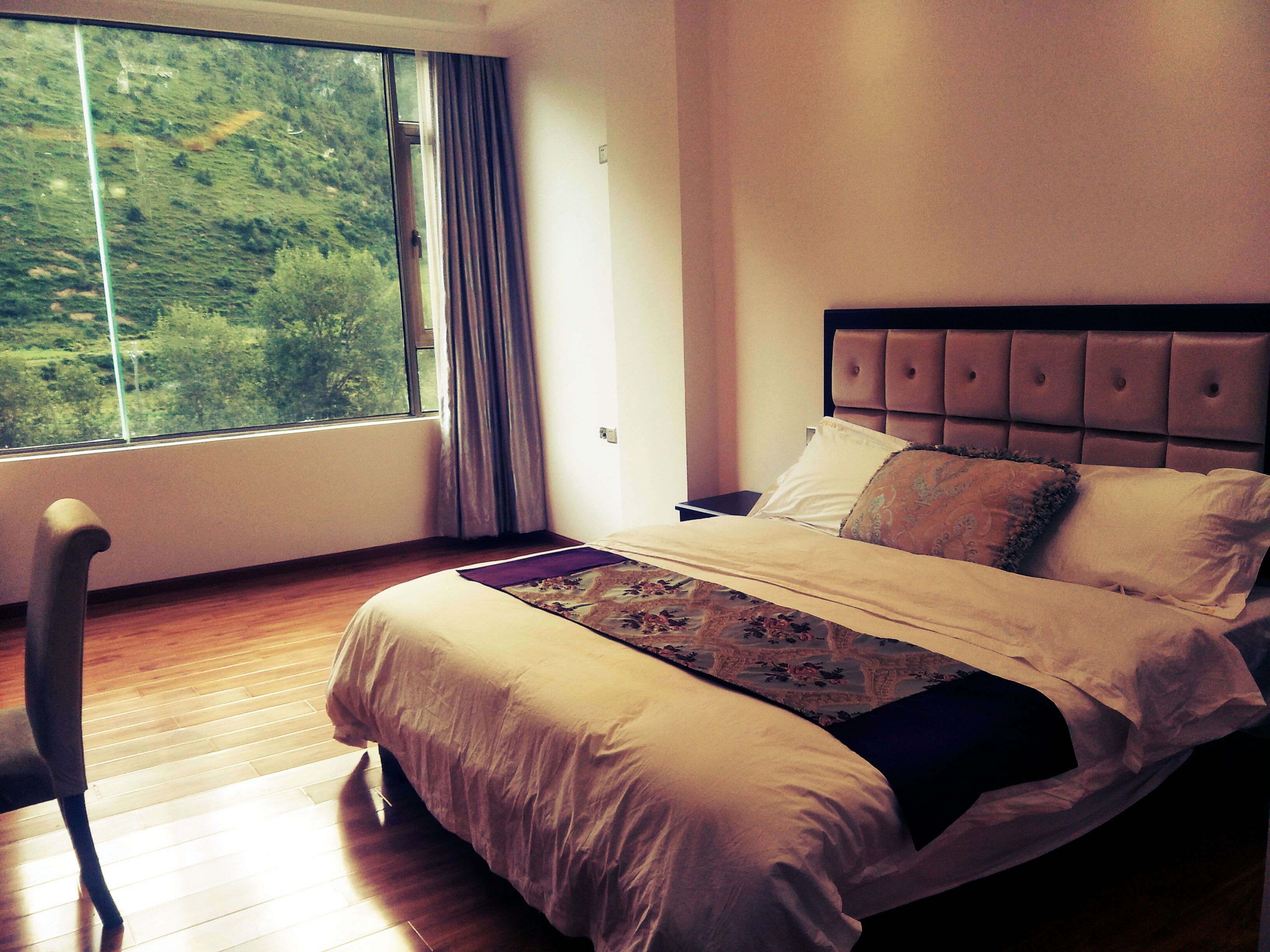 Seda Fuhong HotelKing-size bed room