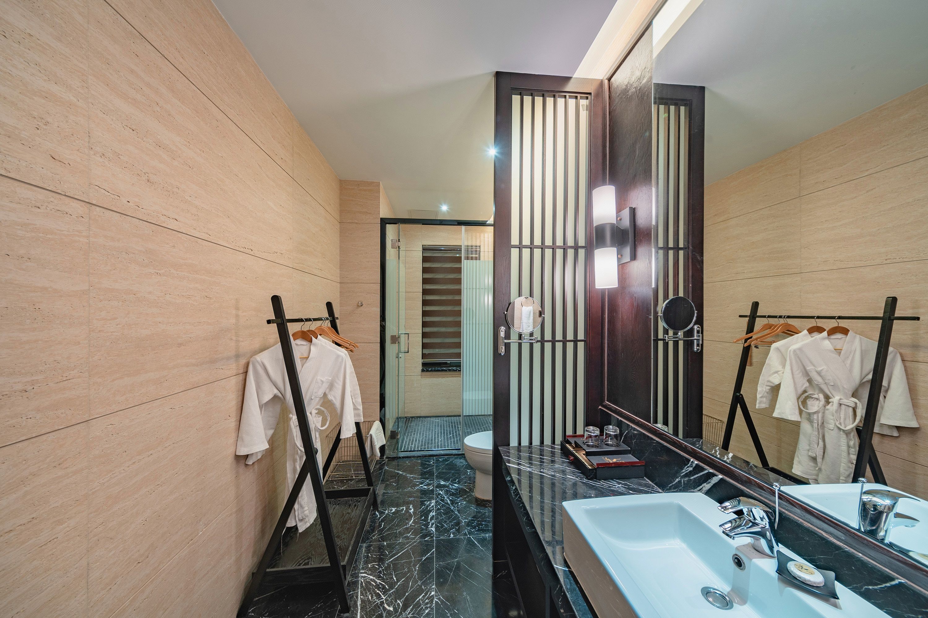 豪华三房泳池别墅（麻将机）