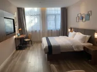 Homeinn Plus Hotel (Langxi Guogou Plaza)