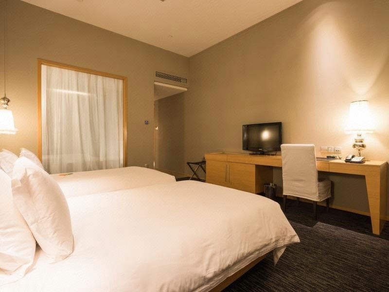 標準雙床房（無窗）