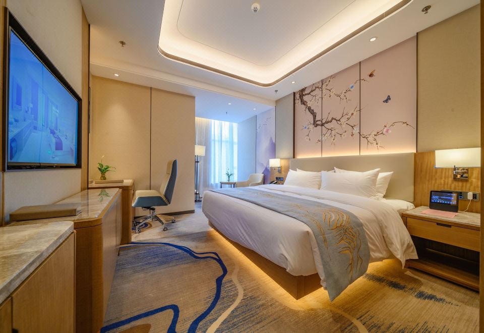 Exquisite Queen Room