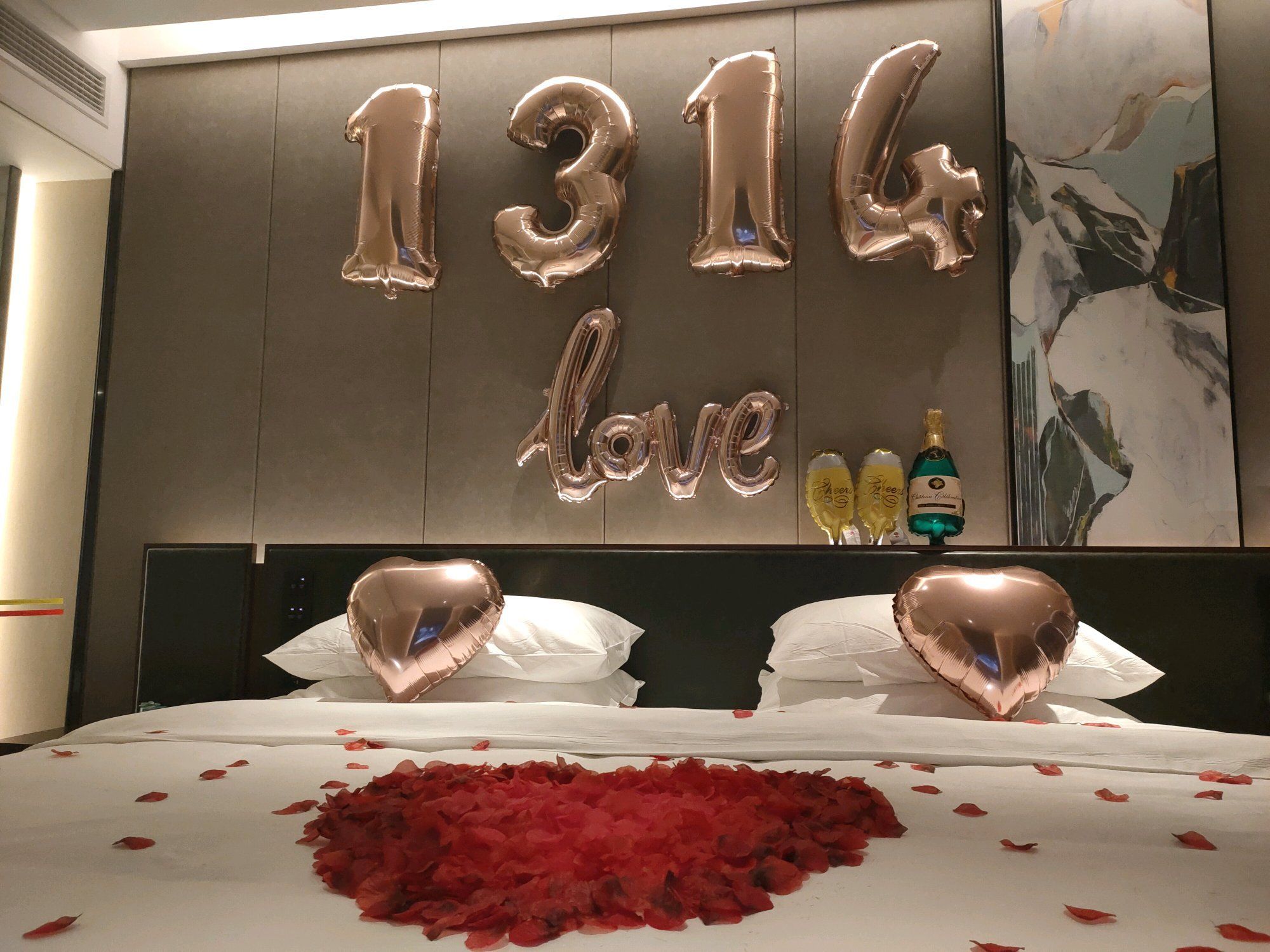 MEHOOD LESTIE Hotel (Pingxiang Bus Station Food Street)七夕主题房