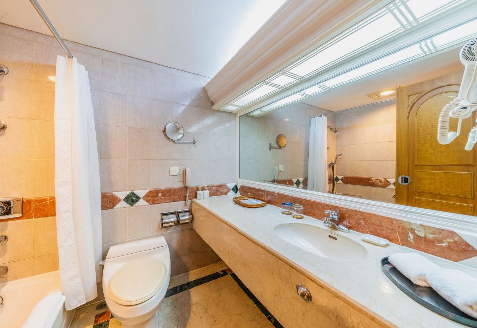 豪华城市花灯双床房