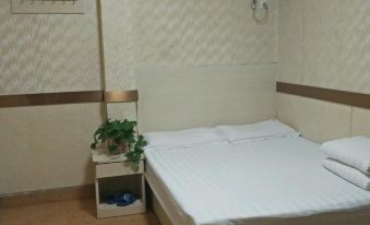 Xinyang Longtai Express Hotel