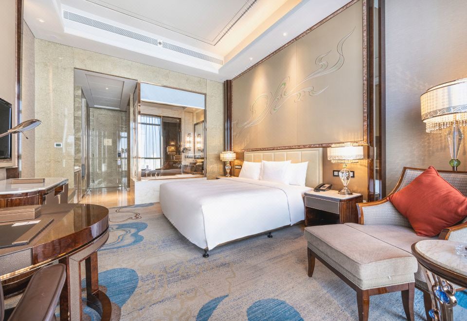 行政楼层豪华大床房（高空揽胜+妙梦深睡床垫+加湿器）