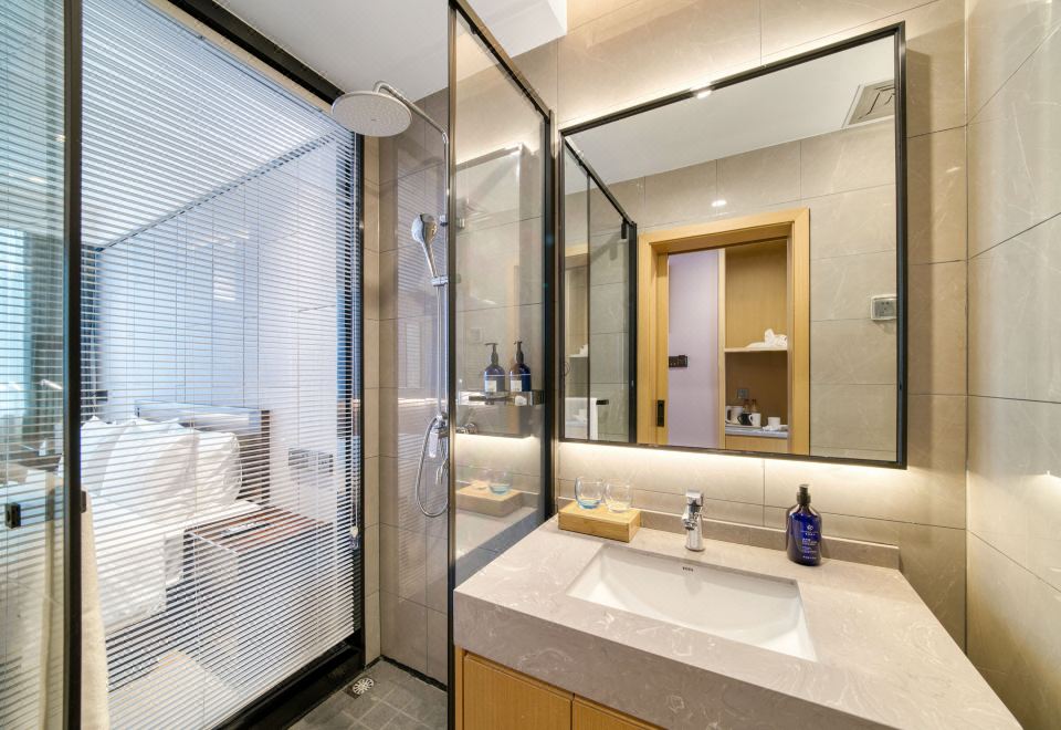 帘外芭蕉·景观大床房（智能客控+智能马桶+零压床）