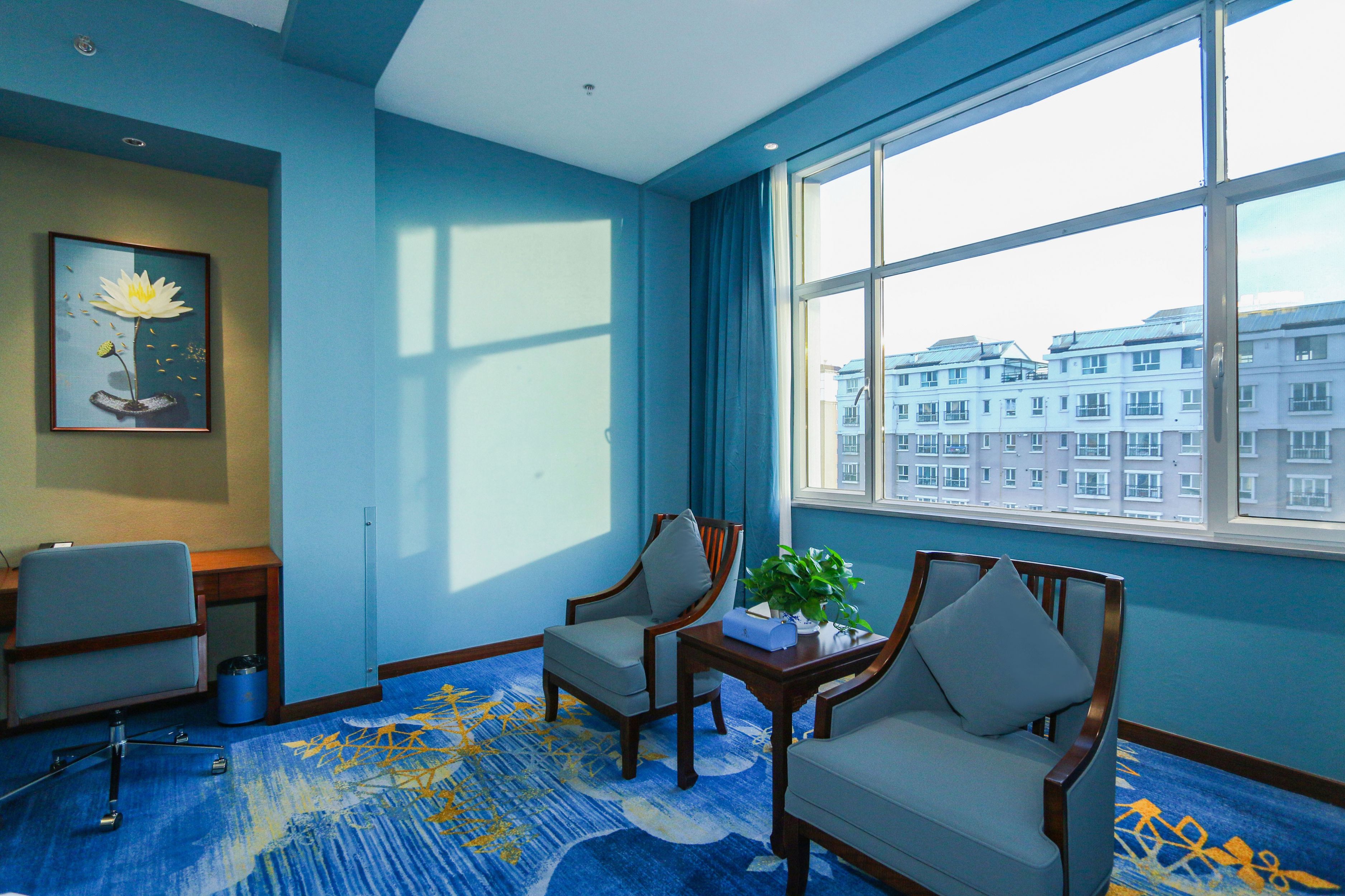 温馨家庭房（斯丽比迪床垫+雅兰寝饰被芯+智能马桶）