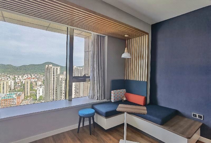 Holiday Inn Express ZHOUSHAN DINGHAI by IHG高级房 大床