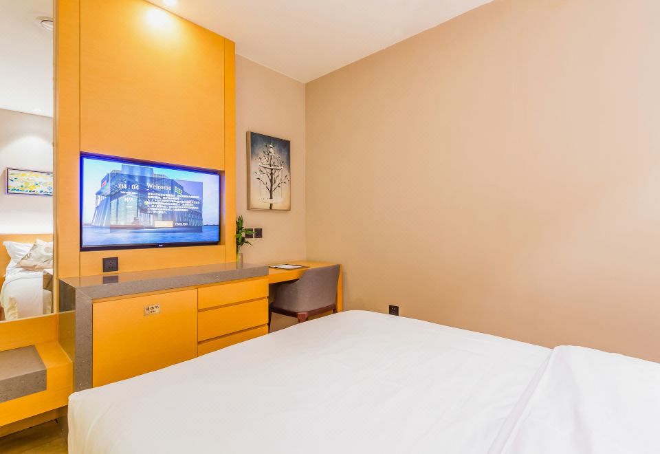 Kingkylin Club HotelBoutique Room (Double Bed) (No Window)