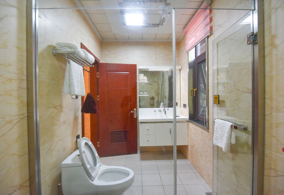 Qingsongling Cabin Twin Room