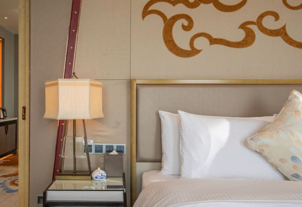 豪華套房（奢享空間+靜音加濕器+深睡床墊+雙衞）