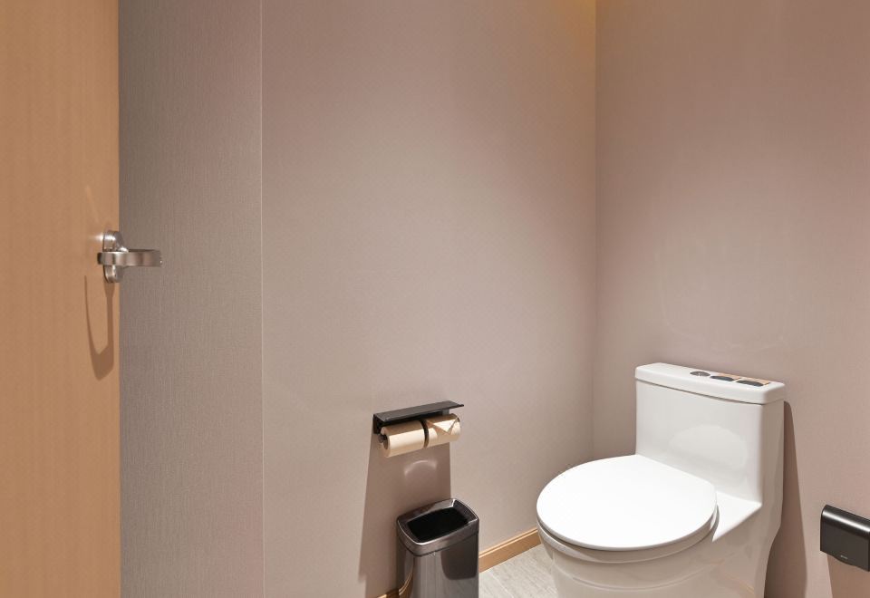 行政大床房（超大空間+手機智能投屏）