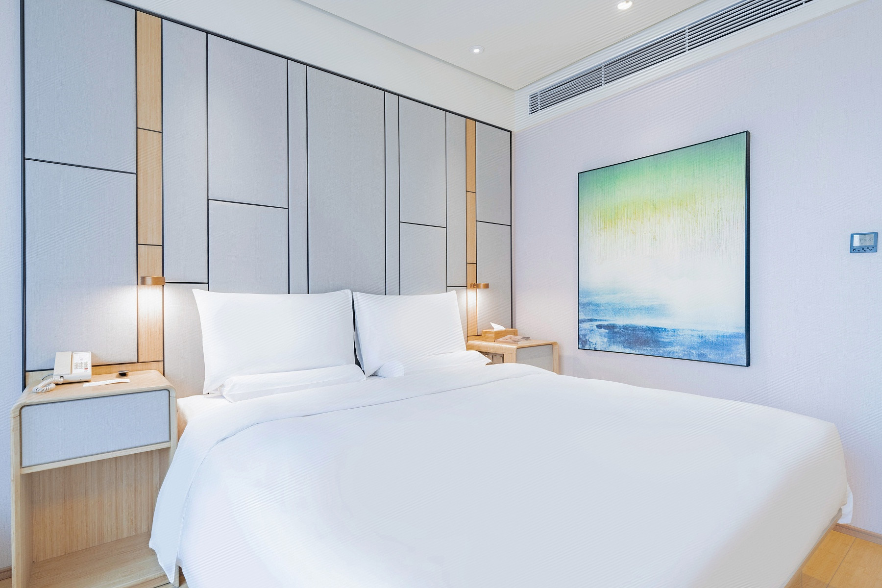 舒压-高级大床房（落地窗+小冰箱+mini茶海）