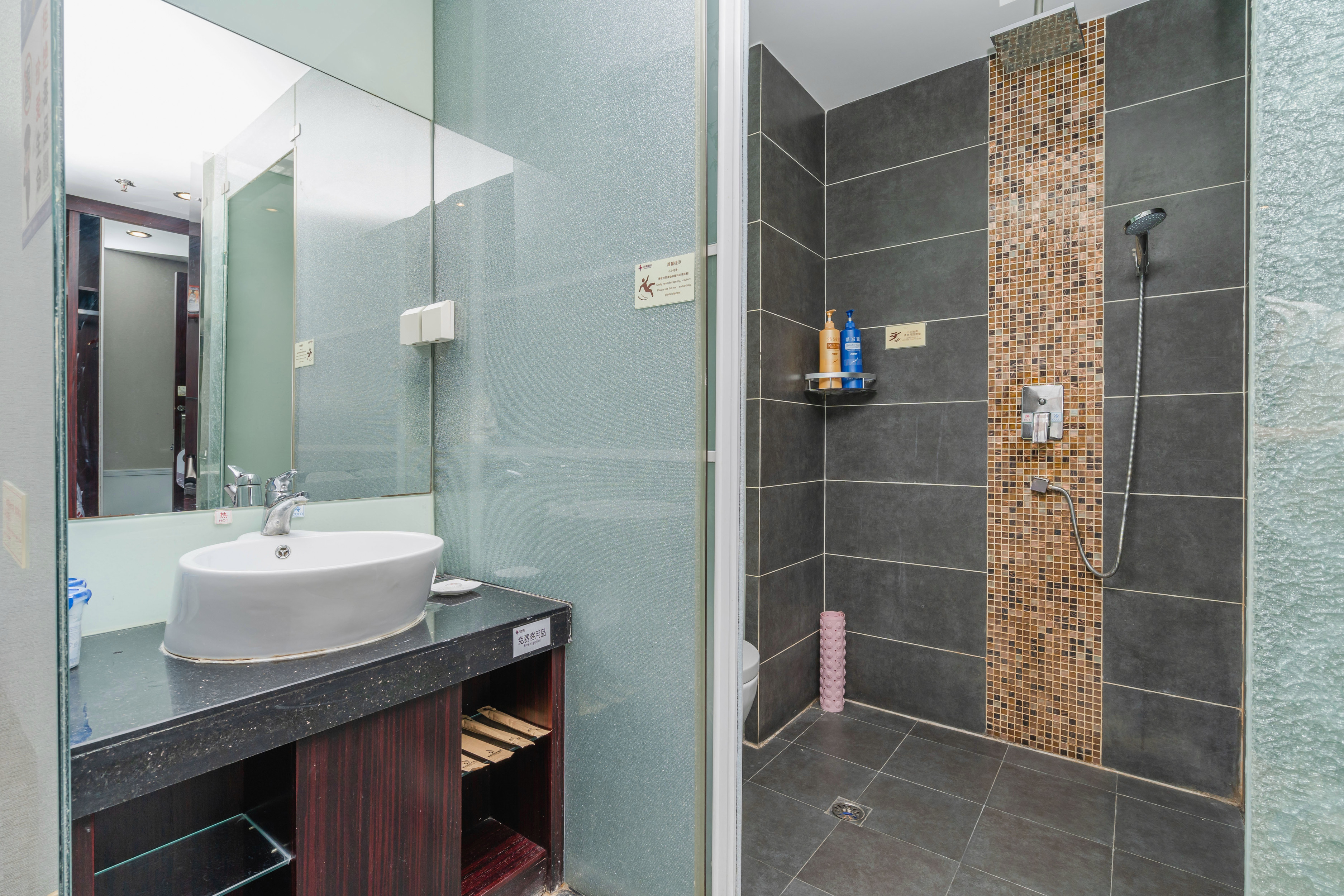 经济标准间（无窗）