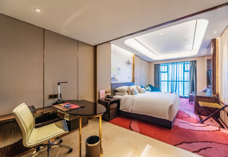 商务大床房（小会客厅+落地窗）