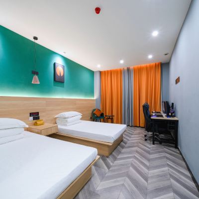 電競雙床房[網吧特權] EHA格林電競酒店（虎泉購物廣場店）優惠