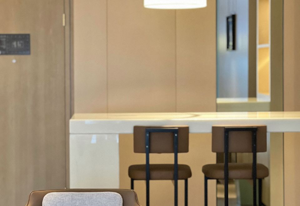 高級尊尚套房【一房一廳雙衞+城景浴缸+跑步機】