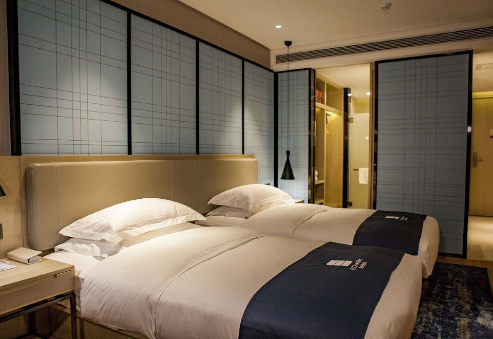 标准双床房[城市景观+轻奢空间+温馨雅居+贵妃沙发]