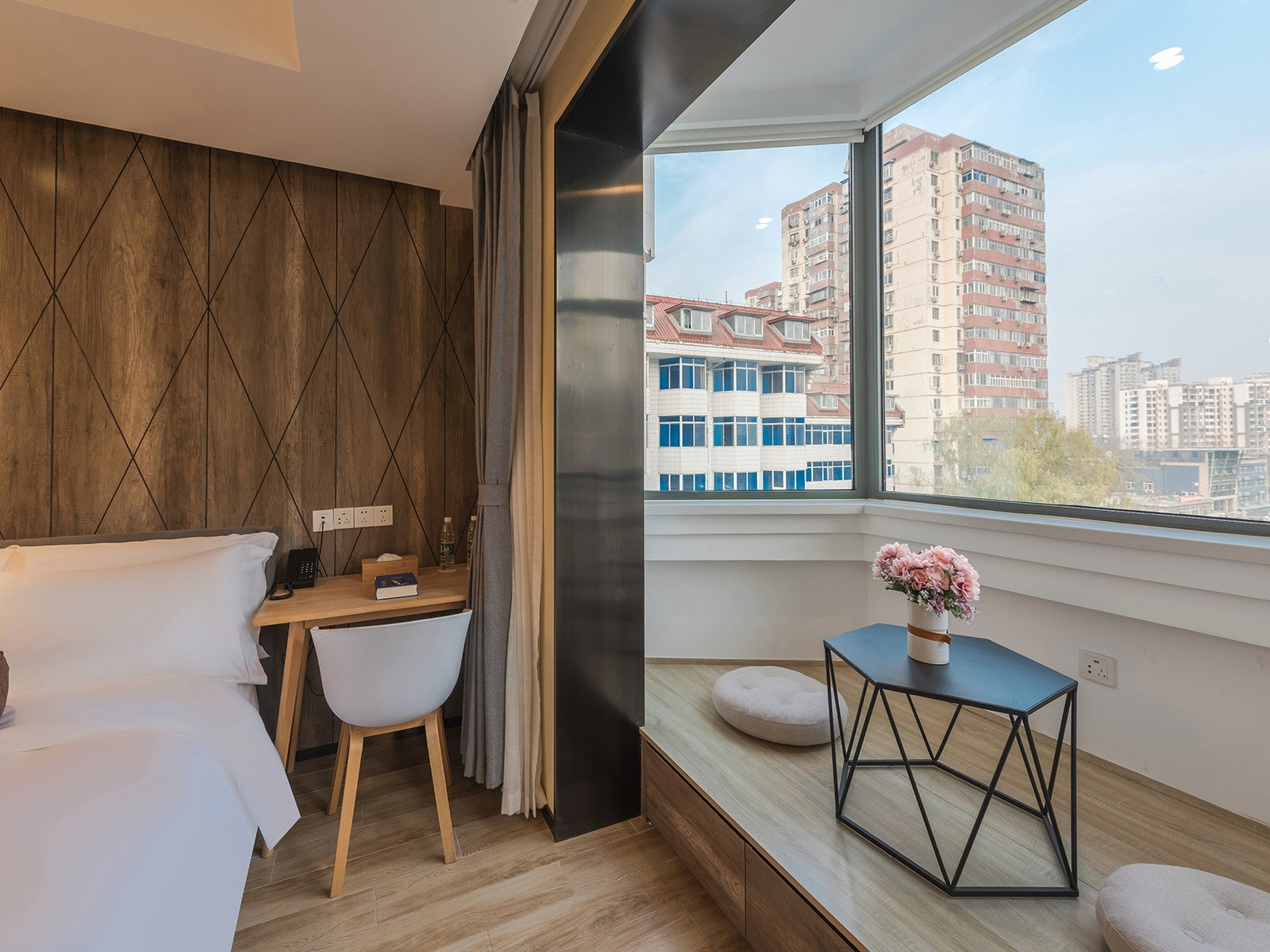 醇享大床房（阳光房+冰箱+洗衣机+coffee）