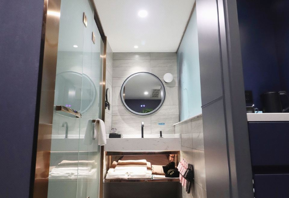 精选智能家庭房