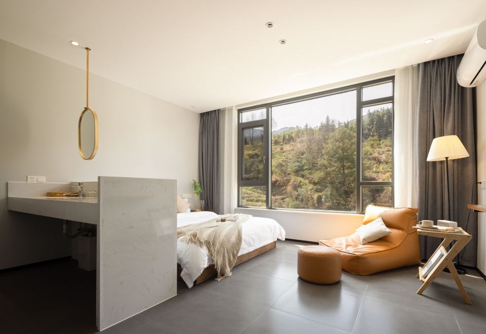 Mountain Whispers Double Bed Room