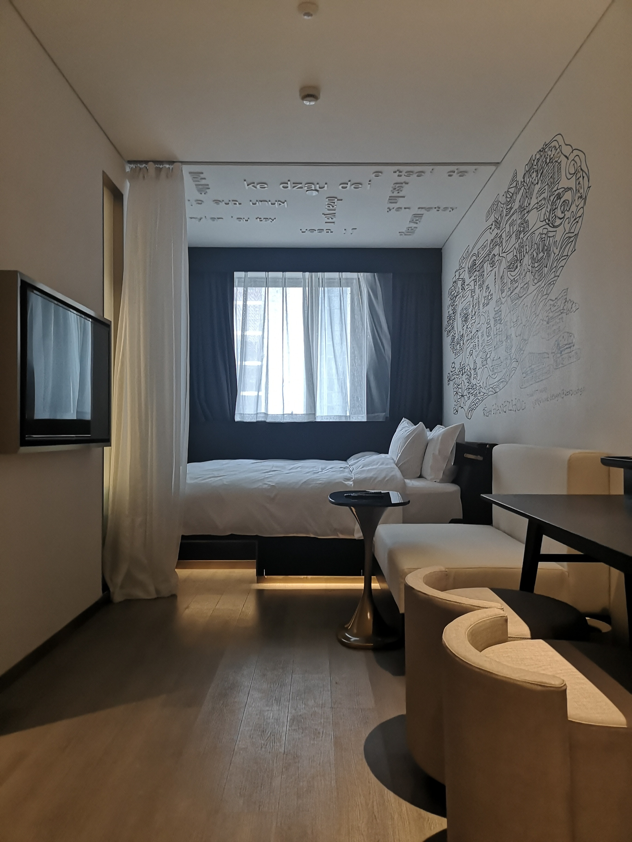 高级家庭房（海尔洗衣机＋德莱维冰箱+手机投屏）