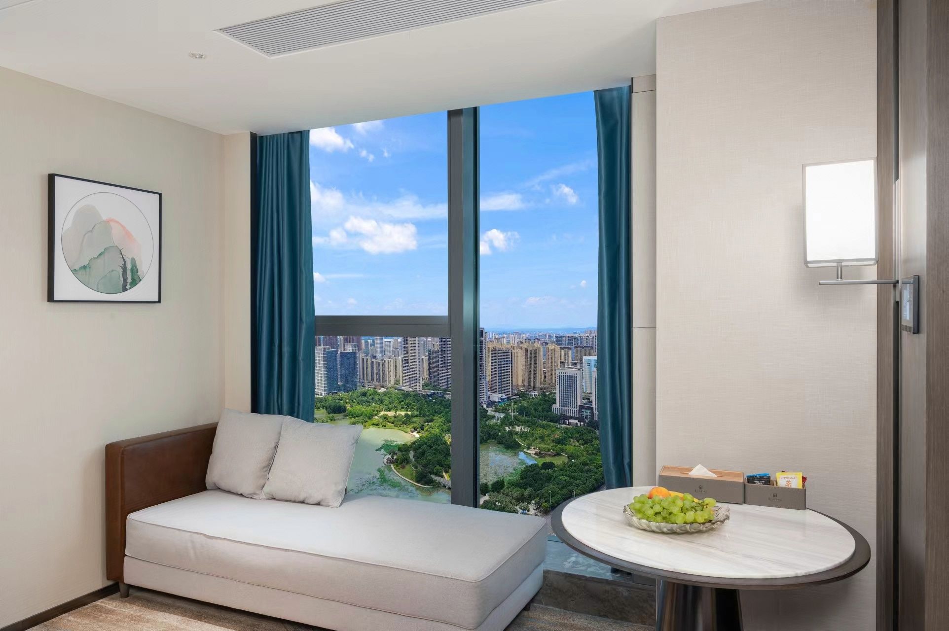 云端.湖景豪华大床房（品质床品+智能客控+休闲椅）