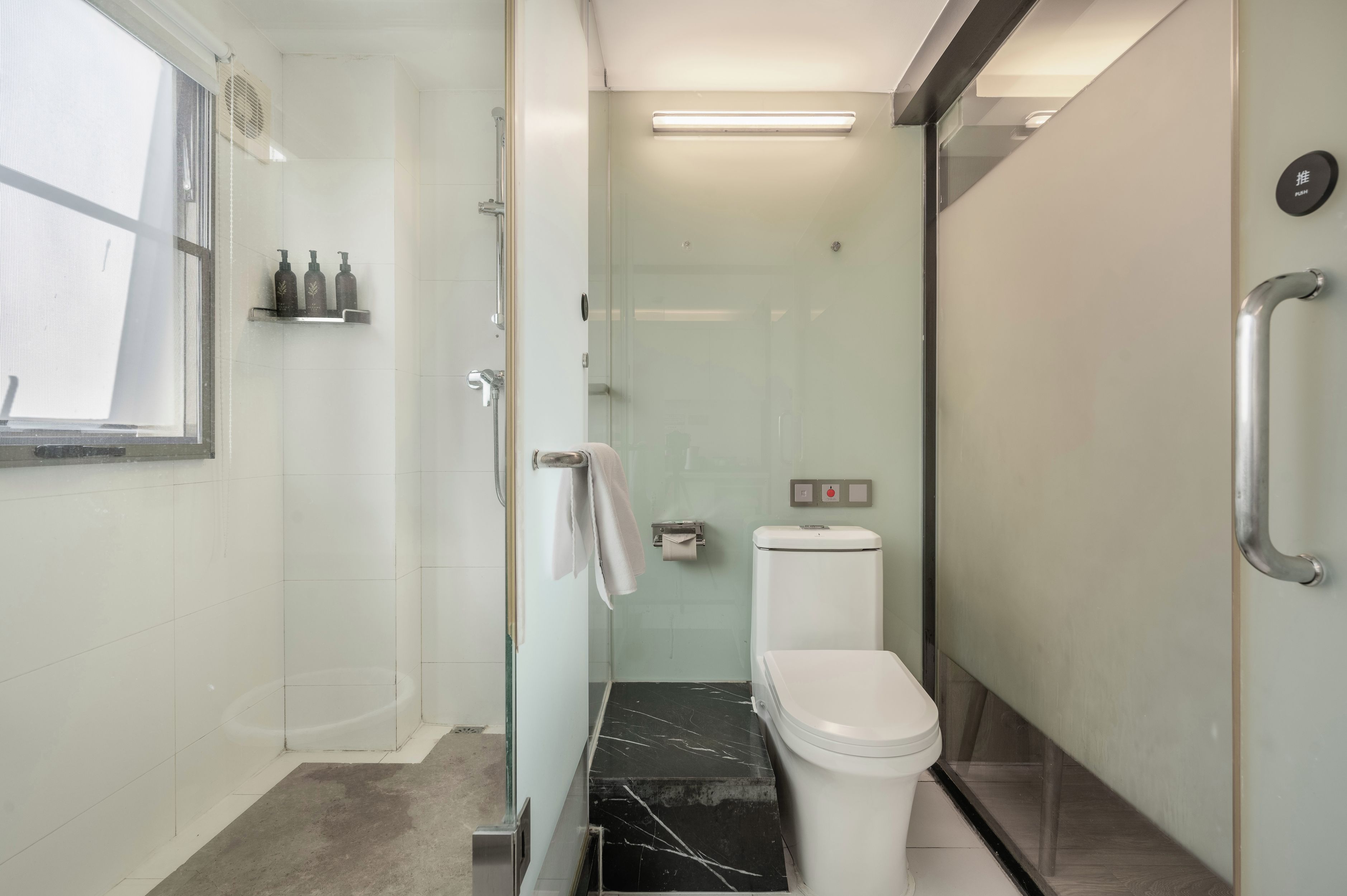 雅致复式双床家庭房