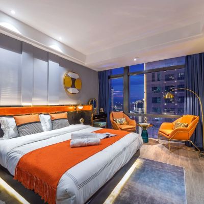 輕奢夜景大床房 T·Star地標高空酒店（重慶解放碑步行街店）優惠