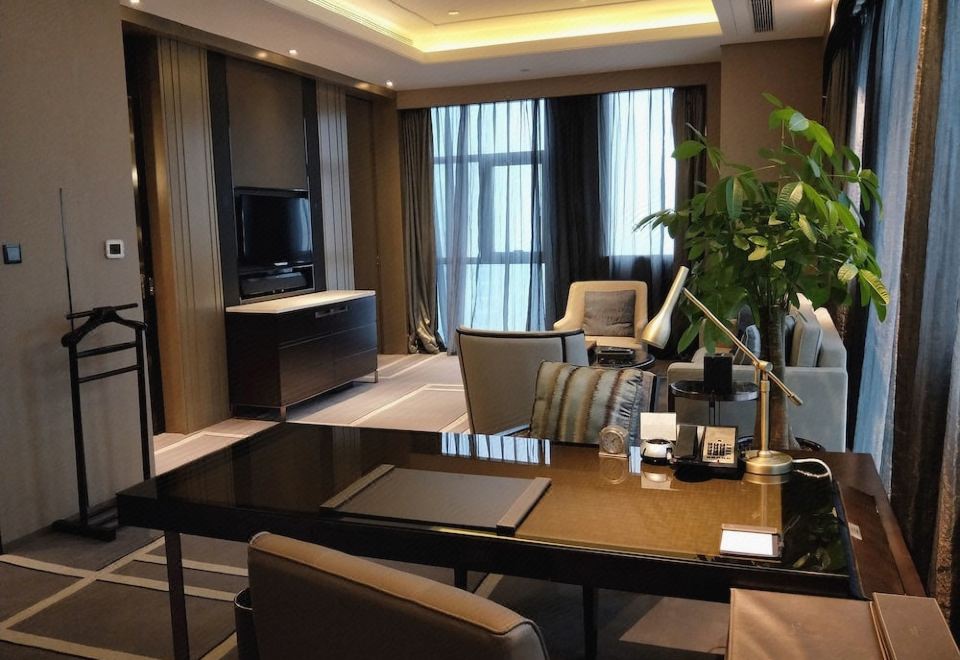 豪华套房【奢享浴缸·金可儿床垫·纯净氧吧客房】