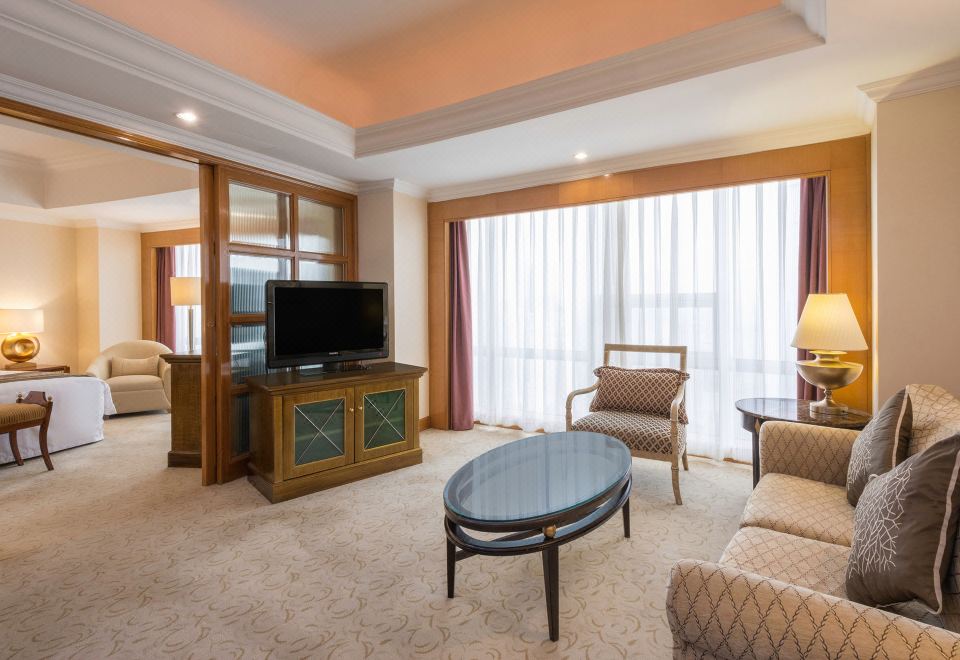 Crowne Plaza QingdaoExecutive Business Suite